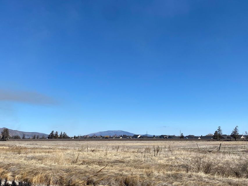 2036 NW Canal Blvd, Redmond, OR 97756